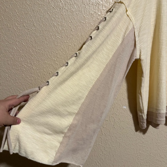 POL Lace Up Belle‎ Sleeve Top Size Medium Ribbed bohemian - Picture 8 of 9